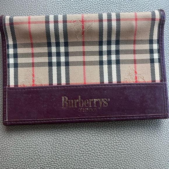 Burberry Accessories - Vintage Burberrys Nova Check Agenda